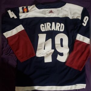 Gerard  Jersey with a single chair